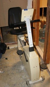 lot 225 image: Vision Fitness stationary exercise bike (needs power cord)