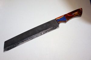 lot 87 image: Serrated knife 9 blade