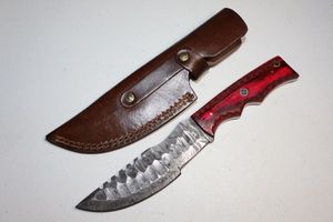 lot 91 image: Hunting knife with sheath