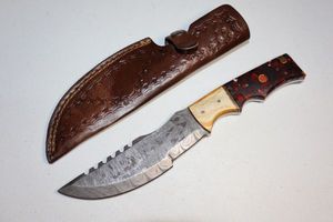 lot 94 image: Hunting knife with sheath