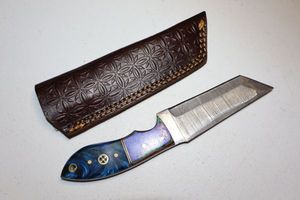 lot 137 image: Tanto knife with sheath