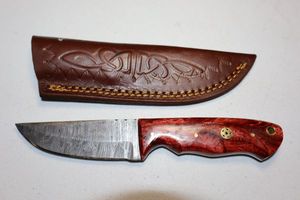 lot 145 image: Hunting knife with sheath