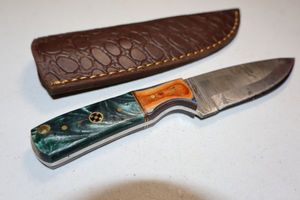 lot 150 image: Drop point knife 3.5 blade