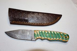 lot 152 image: Drop point knife 3.5 blade