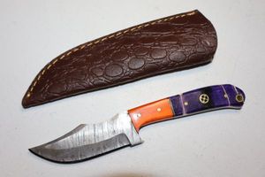 lot 161 image: Hunting knife with sheath