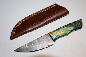 lot 184 image: Hunting knife with sheath