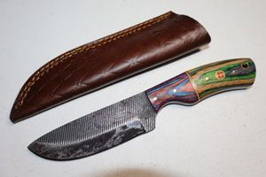 lot 185 image: Hunting knife with sheath