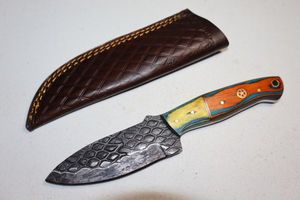 lot 189 image: Hunting knife with sheath