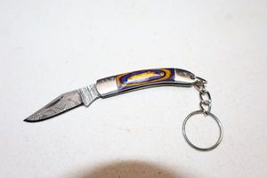 lot 238 image: Keychain folding pocket knife