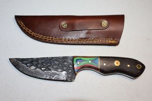 lot 306 image: Hunting knife with sheath