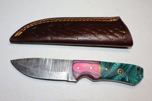 lot 307 image: Hunting knife with sheath