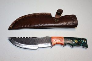 lot 317 image: Tactical style Hunting knife with sheath