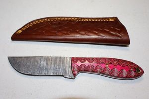 lot 314 image: Hunting knife with sheath