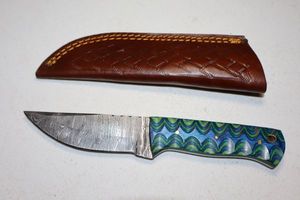 lot 315 image: Hunting knife with sheath