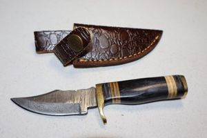 lot 397 image: Short Hunting knife with sheath