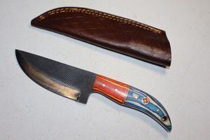 lot 288 image: Hunting knife with sheath
