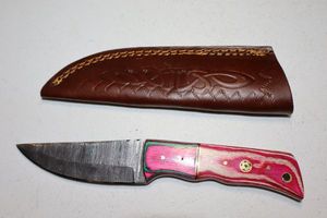 lot 320 image: Hunting knife with sheath