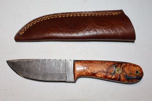 lot 327 image: Hunting knife with sheath
