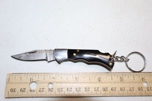 lot 364 image: Keychain folding knife