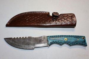 lot 368 image: Tactical style Hunting knife with sheath