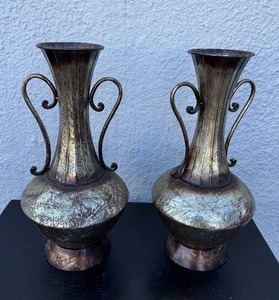 lot 10 image: SET OF 2 VASES. Set of 31T x 23.5W