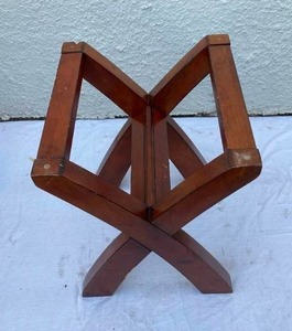 lot 28 image: WOOD TABLE FRAME 23T x 20L x18W