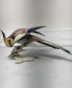 lot 76 image: HUTSCHENREUTHER G. GRANGET BIRD FIGURINE - 8.7T x 12W x 4.5D
