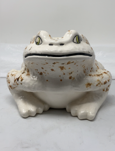 lot 78 image: FROG FLOWER POT