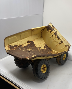 lot 82 image: VTG TONKA DUMP TRUCK