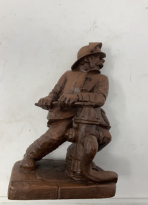 lot 92 image: 1994 WETHERBEE FIREMAN FIGURINE