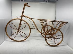 lot 123 image: METAL TRIKE ANTIQUE STYLE.&nbsp&nbsp28L x 13W