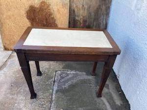 lot 135 image: WOOD TABLE WITH LEATHER TOP THAT OPENS. 30T X 23W