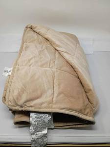lot 61 image: 12-15LB WEIGHTED BLANKET