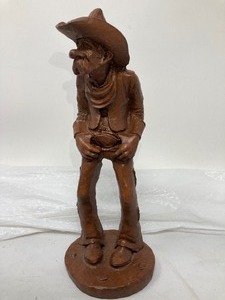 lot 212 image: 1986 Red Mill Manufacturing, Hand -Crafted, Old Cowboy 10.8 T