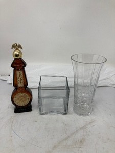 lot 276 image: 3-Part Lot   1) Square, Heavy, Glass Vase 4 x 4 x4,  2) Glass Flower Vase  8T   3.5W   2.3D,  VTG Avon Wild Country Weather Thermometer, Leather After Shave Bottle with Eagle