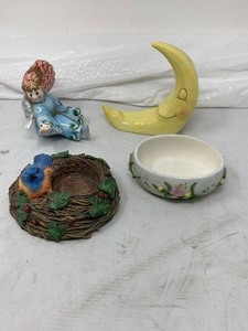 lot 176 image: Lot of 3 1)Fitz and Floyd  Salt & Pepper Shakers  4 12 T   2) Bird on Nest  2T  3) Small Trinket Container 1.5T