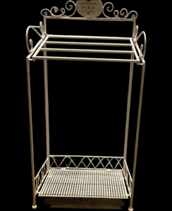 lot 31 image: WHITE VTG TOWEL RACK La Maison des Pereles.&nbsp 39T x 18W x 11D