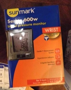 lot 49 image: Sunmark blood pressure monitor - NEW