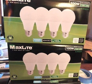 lot 116 image: MAXLITE 4 PACK 100W  2 PKS