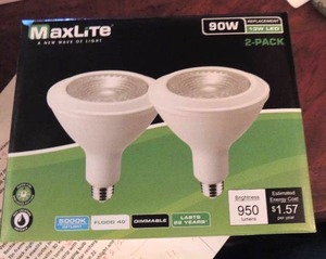 lot 94 image: MAXLITE 2 PACK 100W FLOODLIGHT