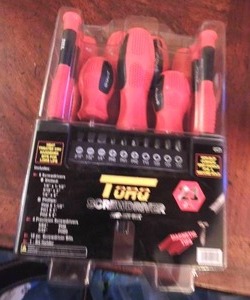 lot 23 image: TORO 21 piece Screwdriver Set