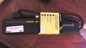 lot 37 image: 7 outlet power strip with USB
