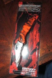 lot 12 image: Orange Camo lock blade pocket knife - NEW