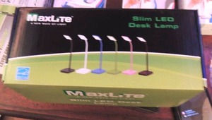 lot 126 image: MAXLITE DESK LAMP - NEW
