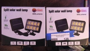 lot 128 image: SPLIT SOLAR LIGHT W REMOTE - NEW