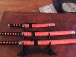lot 132 image: 3 piece Samari Sword Set with stand NEW