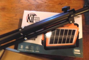 lot 14 image: LED multifunction solar rechargeable work light W TRIPOD