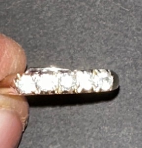 lot 133 image: Womens wedding band 14KT 5 stones white gold