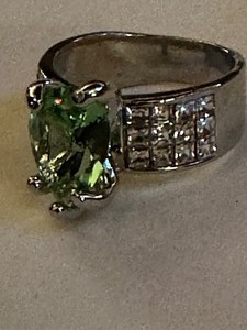 lot 190 image: NEW wedding ring size 8 aquamarine color stone and zircon