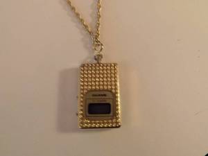 lot 148 image: Sanyo nurses watch necklace